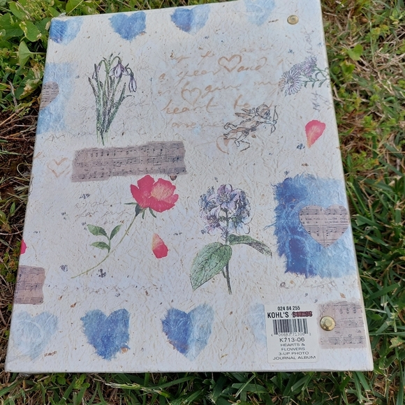 Adorable Vintage Photo Album with Tags - Picture 3 of 3